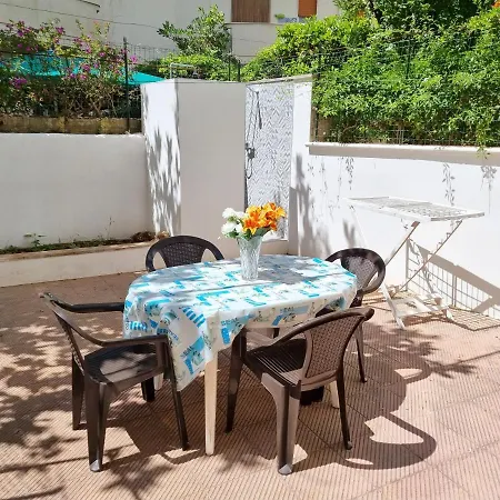 Nettuno Baia Lejlighed *