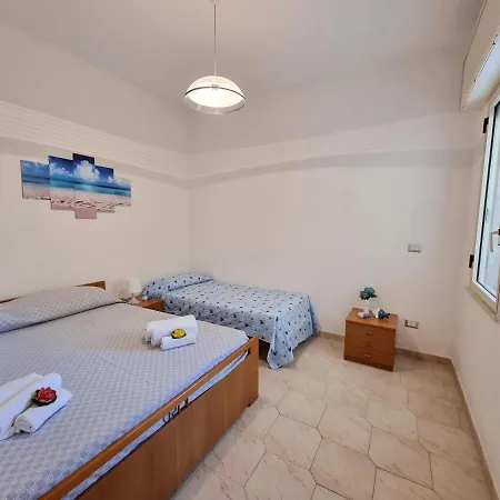 Nettuno Baia Lejlighed