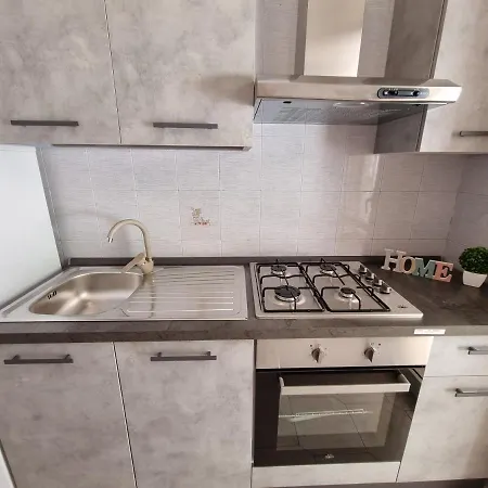 Апартаменти Nettuno Baia